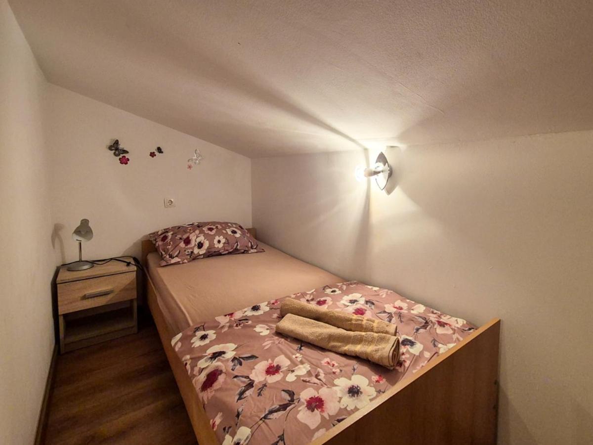 Apartman Meghan Pula Dış mekan fotoğraf